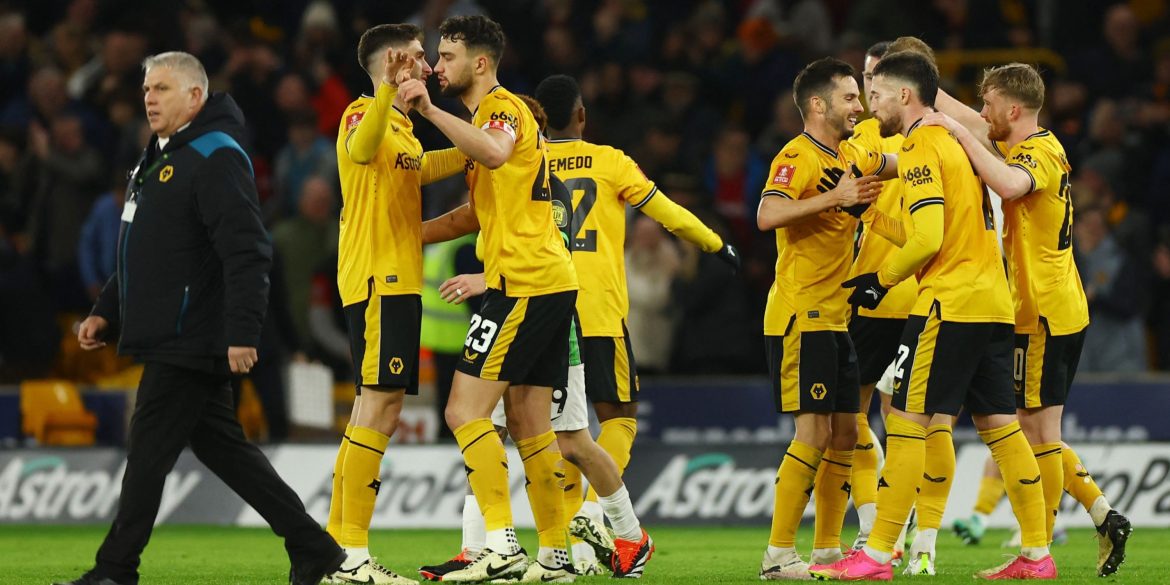 £50k-p/w Wolves star who Gary O’Neil "wants to keep" could join Lopetegui