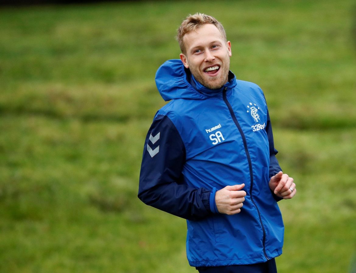 Rangers: Gerrard must axe Scott Arfield