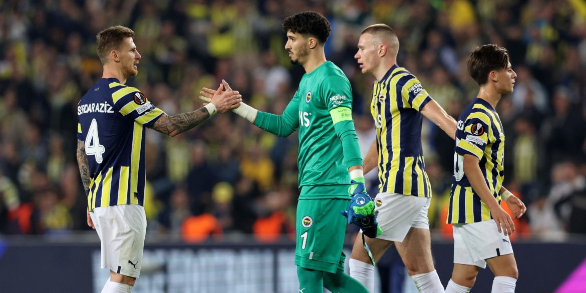 £35k-a-week player now "preparing to leave" his club as Celtic lie in wait
